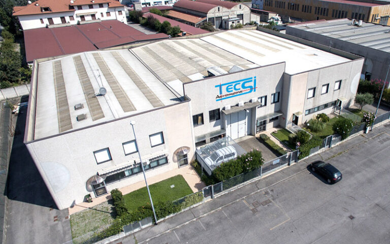 Azienda - Tecsi - Revisione e commercio macchine utensili